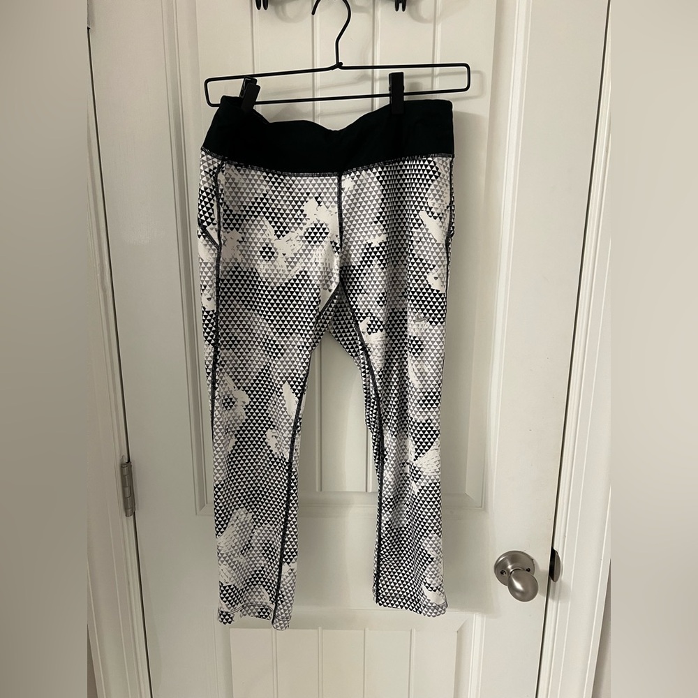Nike Black and White Patterned Leggings